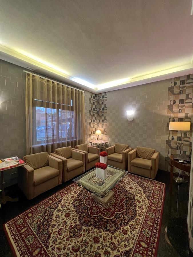 Hotel La Pace San Mauro Torinese Luaran gambar