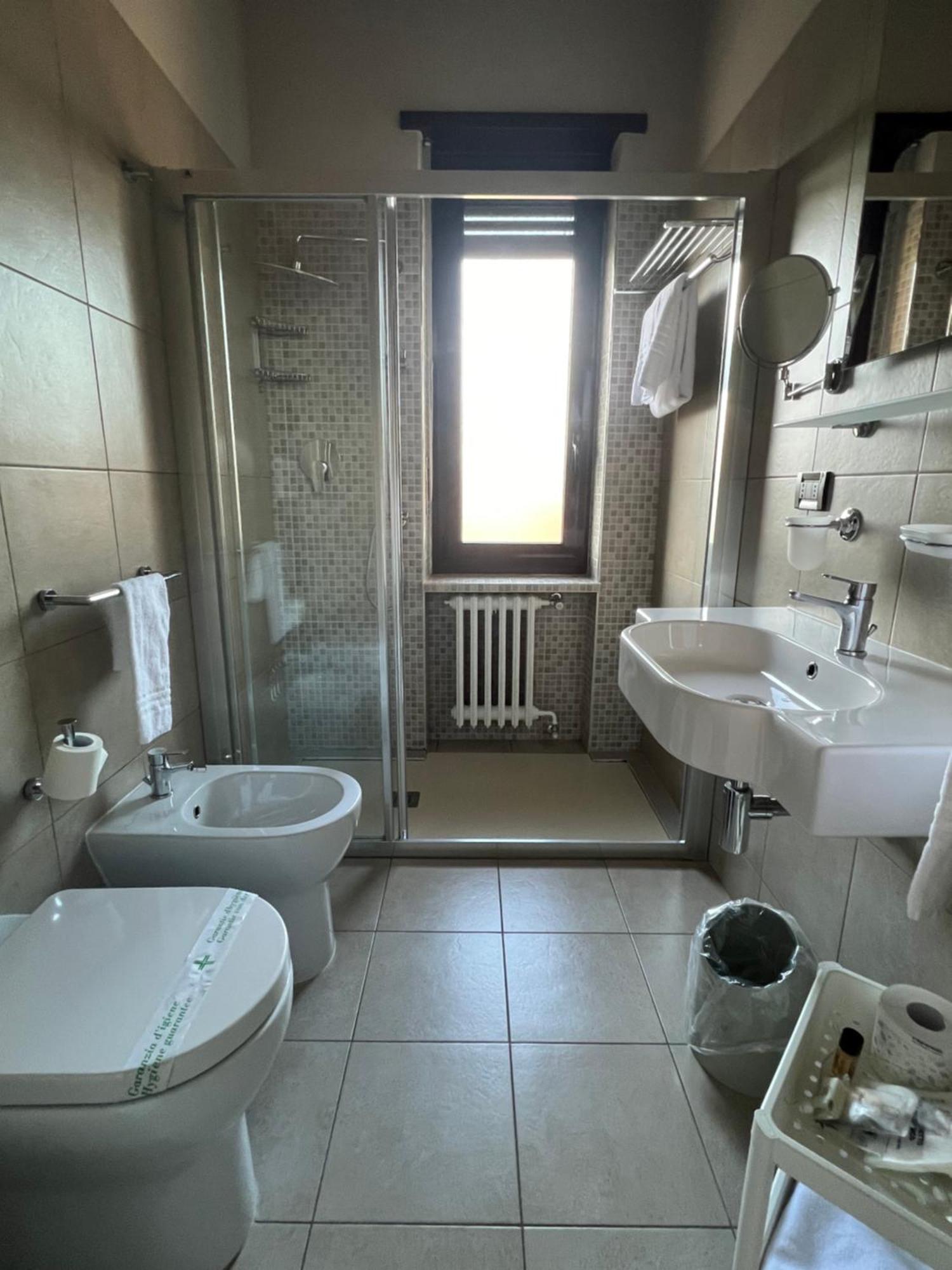 Hotel La Pace San Mauro Torinese Luaran gambar